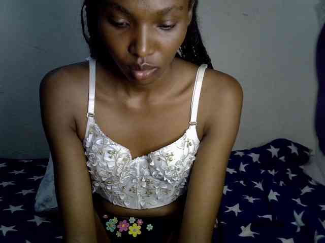 SexyJoan254 webcam