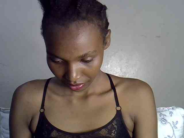 SexyJoan254 webcam