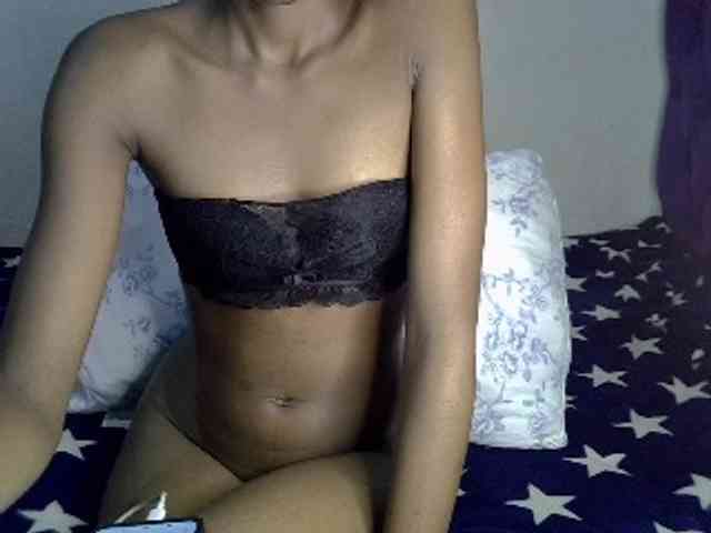 SexyJoan254 webcam