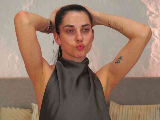 MissSophiie webcam