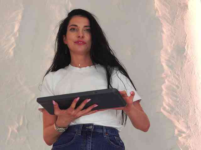 MissSophiie webcam