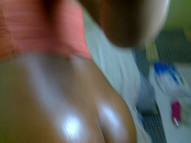 Pearl-petite live webcam show