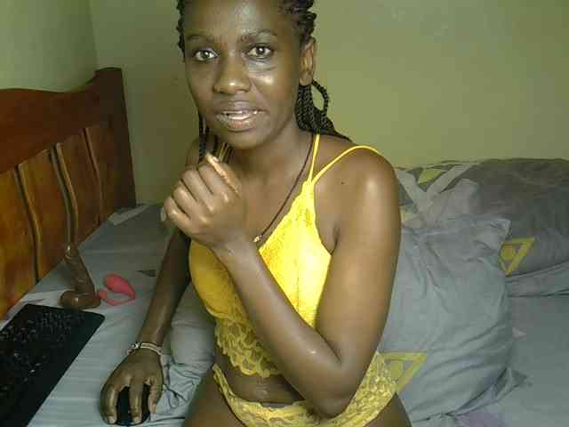 Model: Pearl-petite