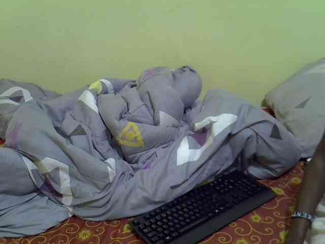 Pearl-petite webcam