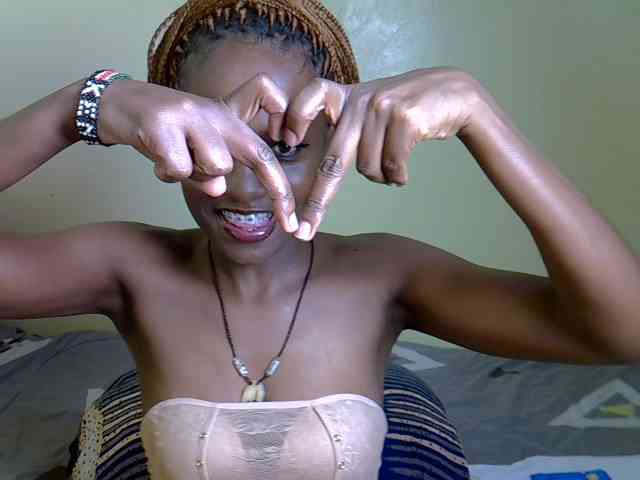 Pearl-petite webcam