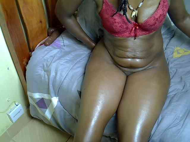 Model: Pearl-petite