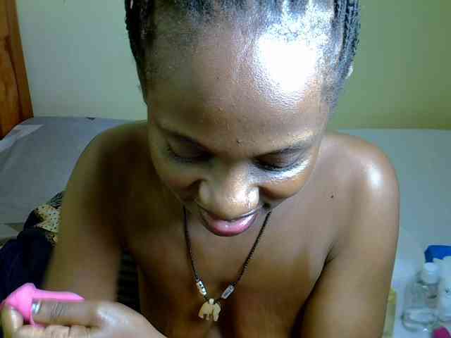 Pearl-petite Pearl-petite