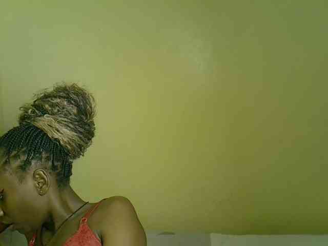 Pearl-petite webcam