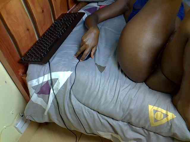 Pearl-petite webcam