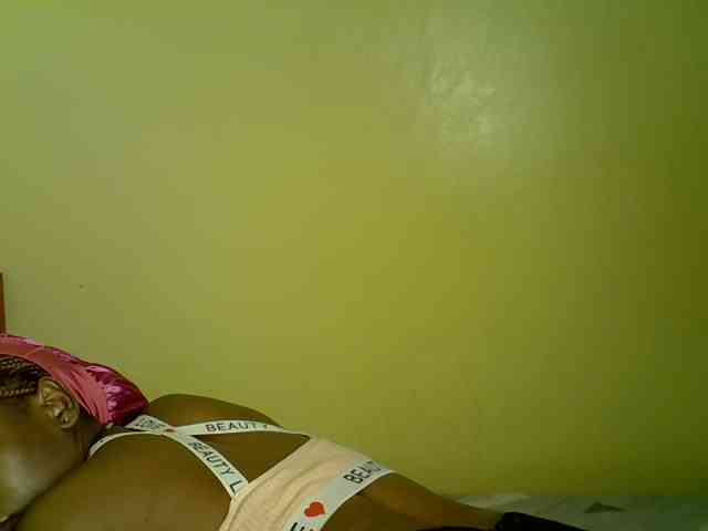 Pearl-petite webcam