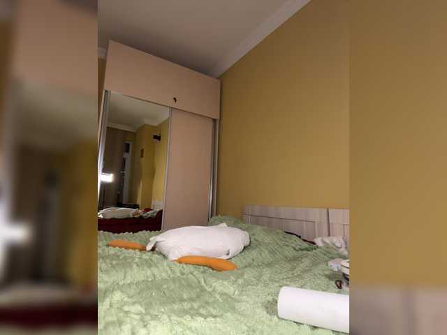 MilkaCrystall01 live cam on BongaCams