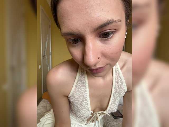 MilkaCrystall01 live cam on BongaCams