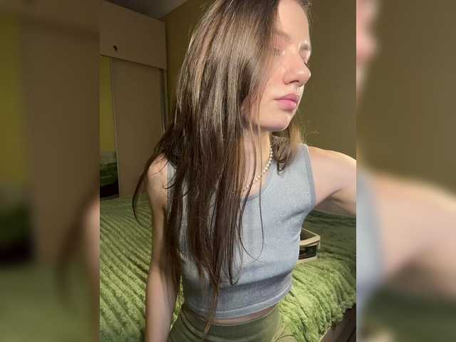 MilkaCrystall01 live cam on BongaCams