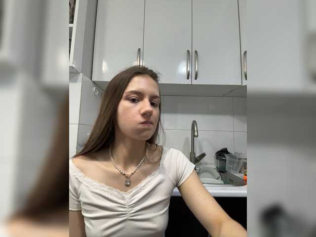 MilkaCrystall01 live cam on BongaCams