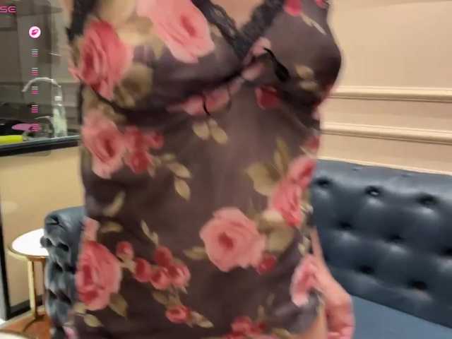 MilkaCrystall01 live cam on BongaCams