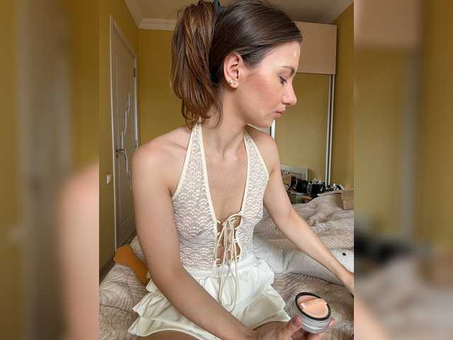 MilkaCrystall01 live cam on BongaCams