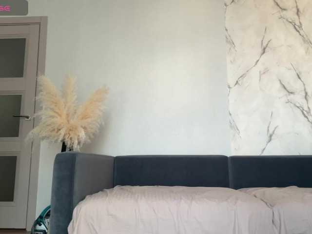 MilkaCrystall01 live cam on BongaCams