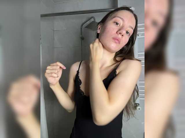 MilkaCrystall01 live cam on BongaCams