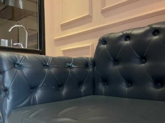 MilkaCrystall01 live cam on BongaCams