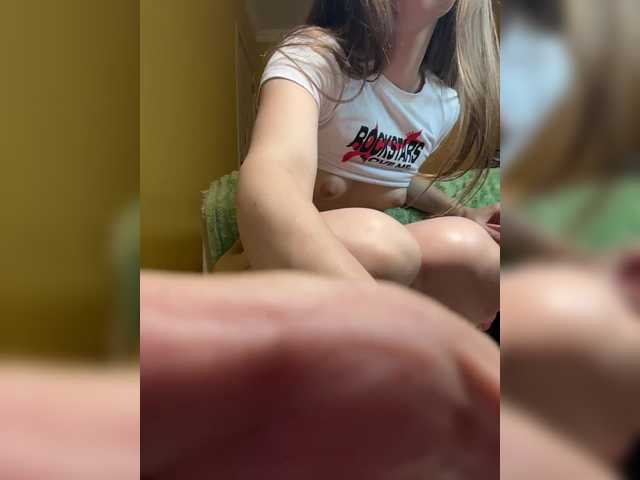 MilkaCrystall01 live cam on BongaCams