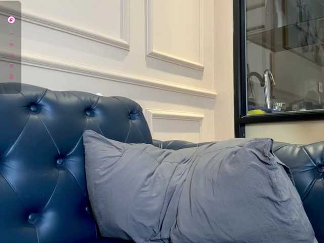 MilkaCrystall01, en directo ahora en BongaCams