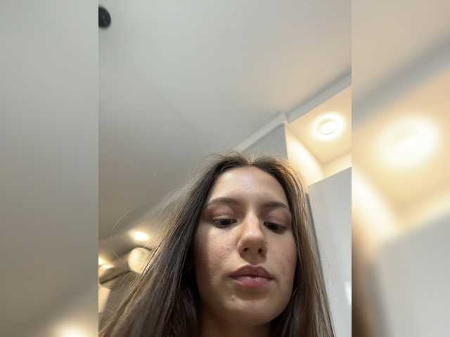 MilkaCrystall01 live cam on BongaCams