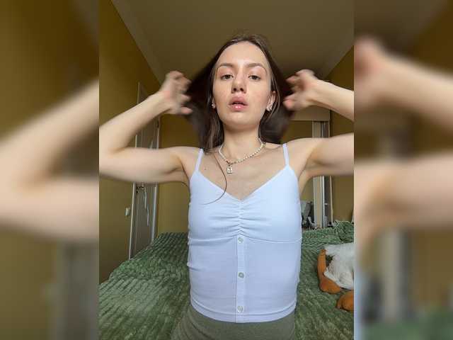 MilkaCrystall01 live cam on BongaCams