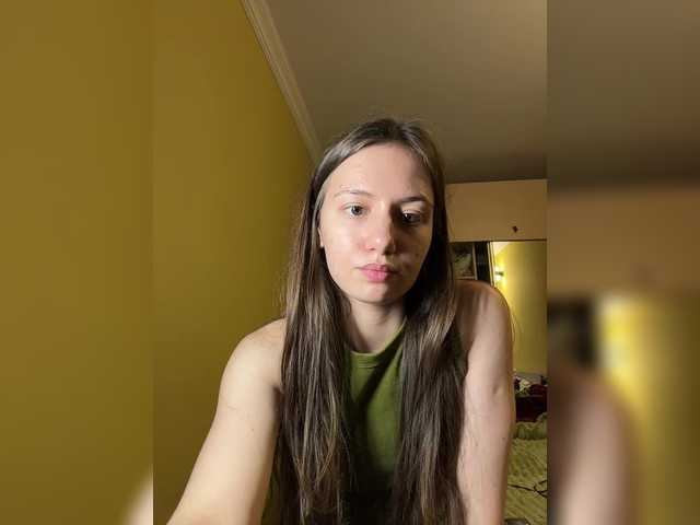 MilkaCrystall01 live cam on BongaCams