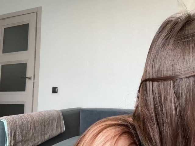 MilkaCrystall01 live cam on BongaCams