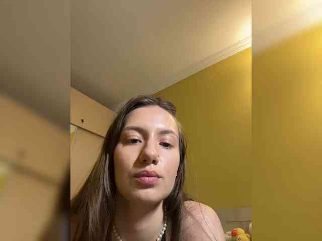 Milka_Crystal webcam