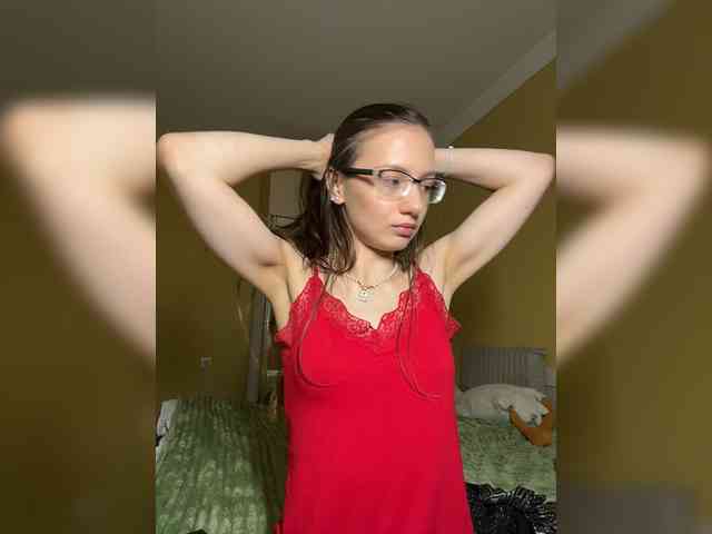 Milka_Crystal webcam