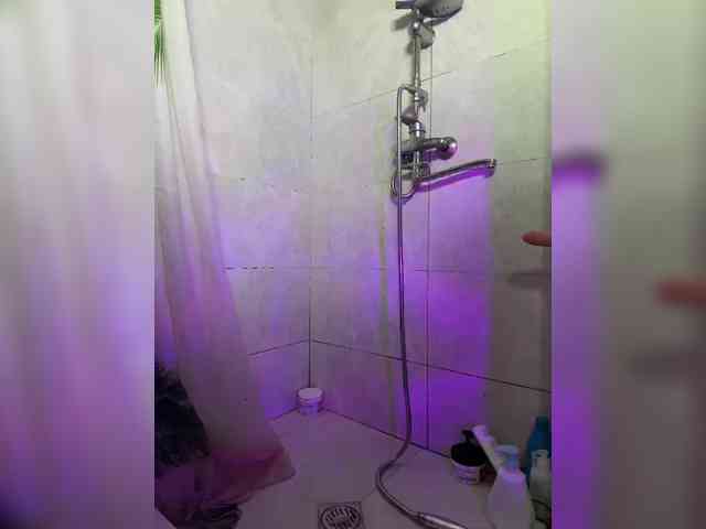 Milka_Crystal webcam