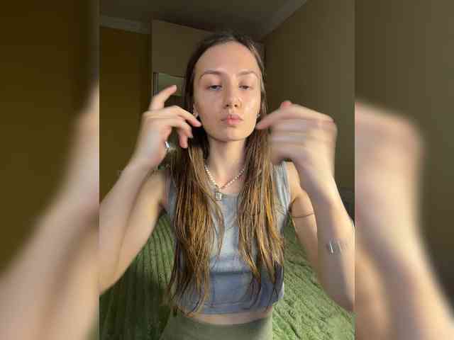 Milka_Crystal webcam