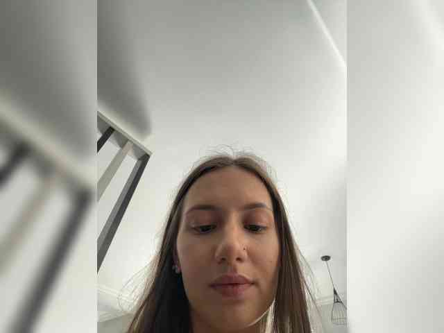 Milka_Crystal webcam