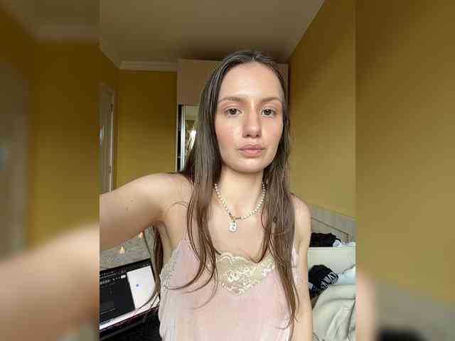 Milka_Crystal webcam