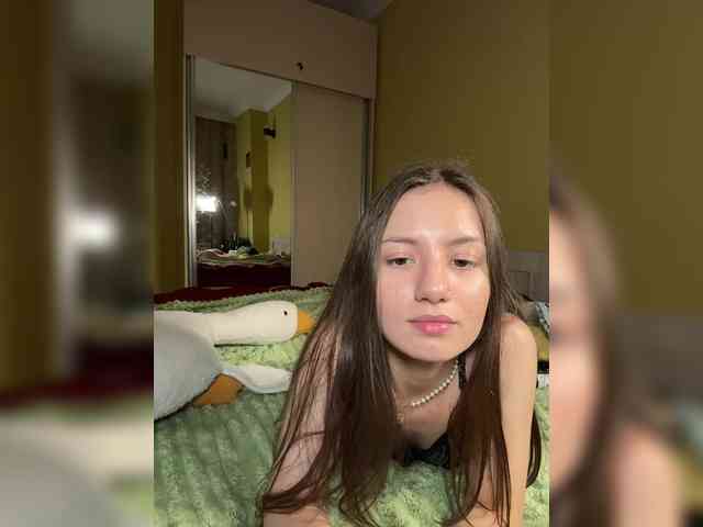 Milka_Crystal webcam