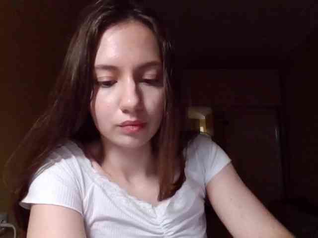 MilkaCrystal01 webcam