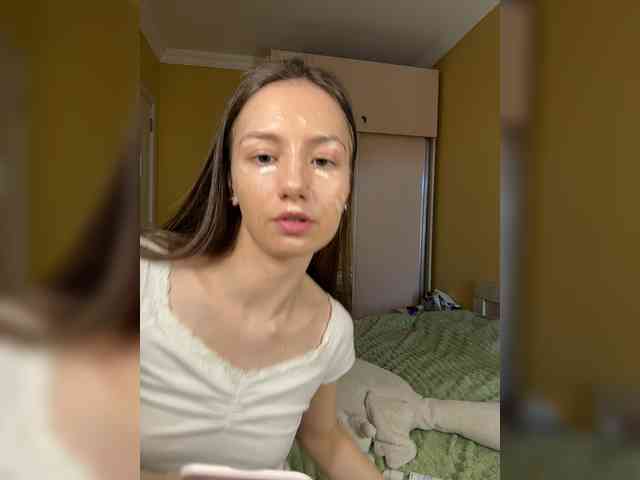 Milka_Crystal webcam
