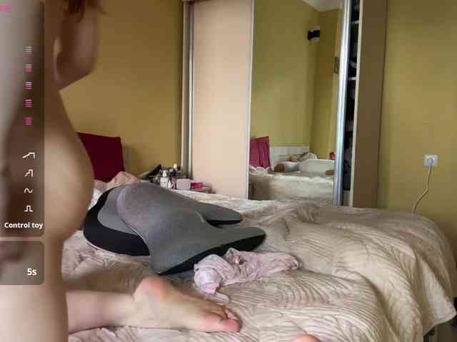 Milka_Crystal webcam