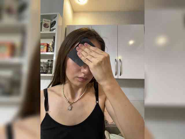 Milka_Crystal webcam