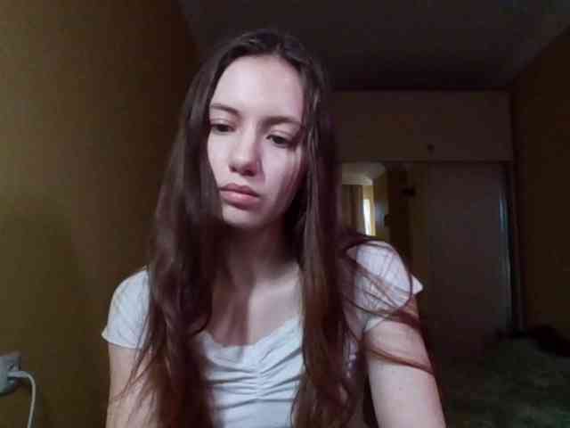 MilkaCrystal01 webcam