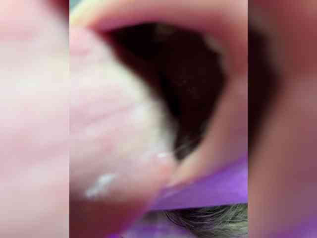 Milka_Crystal webcam