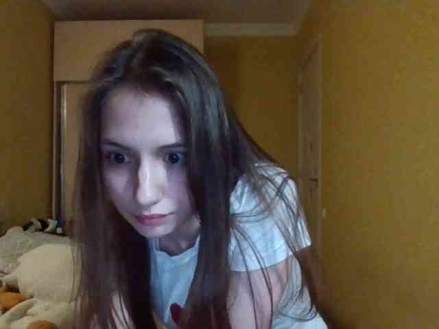 MilkaCrystal01 webcam