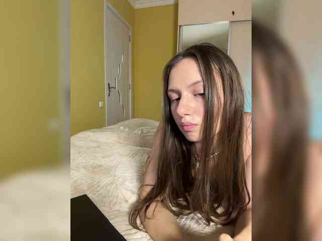 Milka_Crystal webcam
