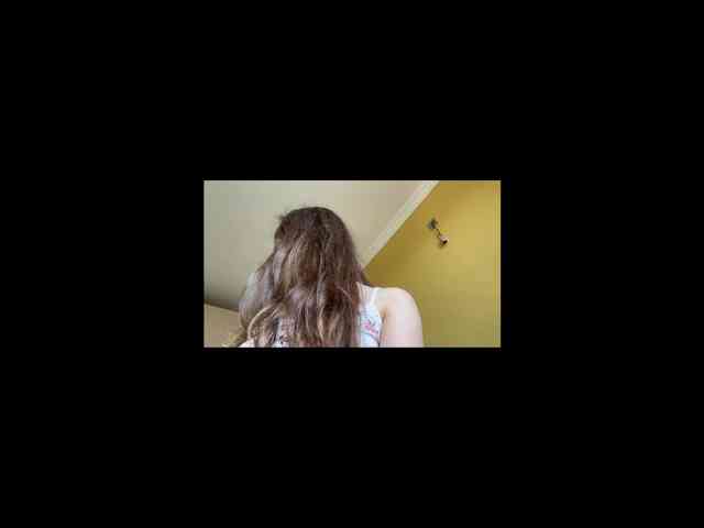Milka_Crystal webcam