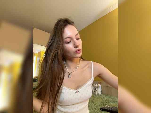Milka_Crystal webcam