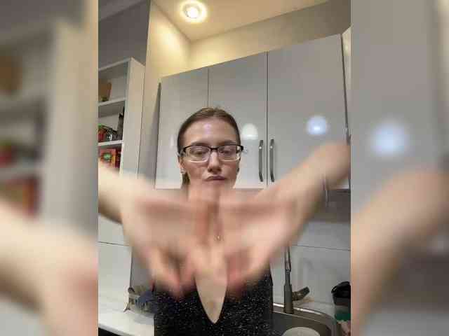 Milka_Crystal webcam