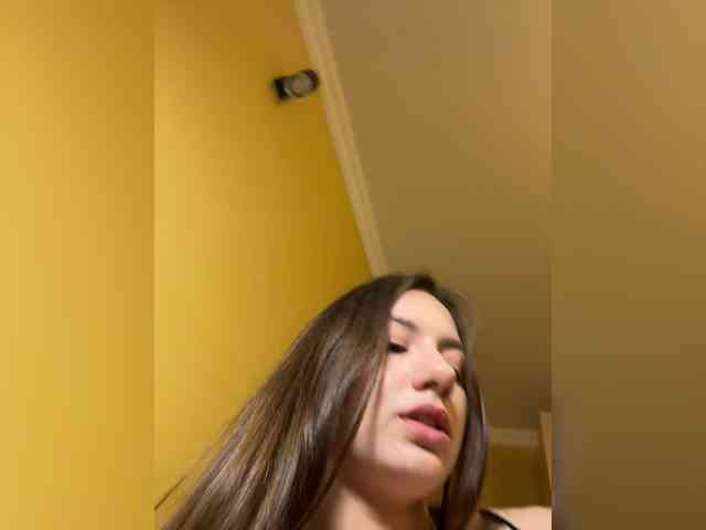 MilkaCrystall01 Live Webcam on BongaCams