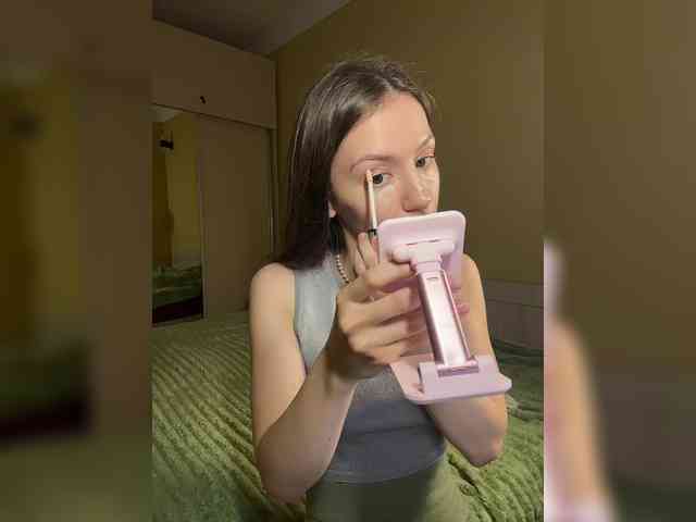 Milka_Crystal webcam