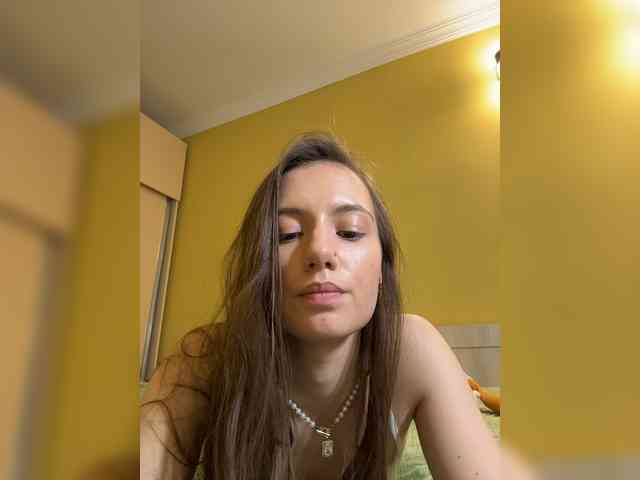 Milka_Crystal webcam